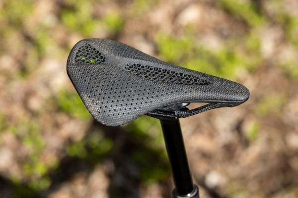 3D sedla Fizik & Specialized