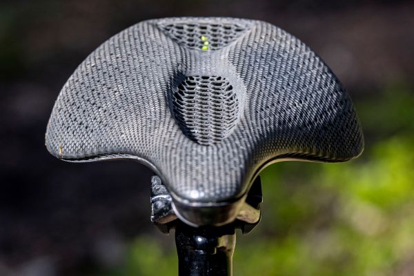 3D sedla Fizik & Specialized