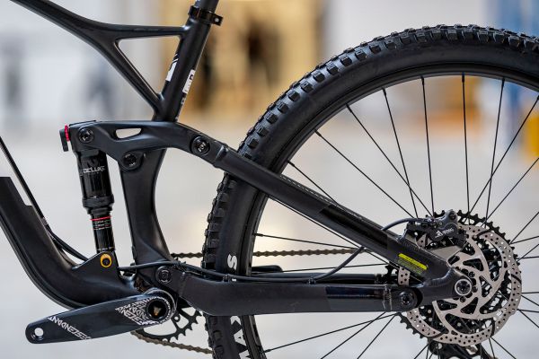 GT Sensor Carbon Elite