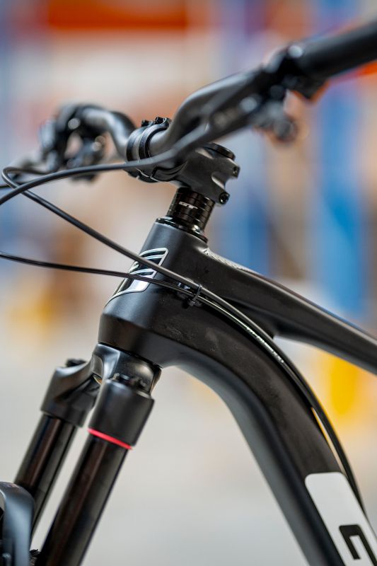 GT Sensor Carbon Elite