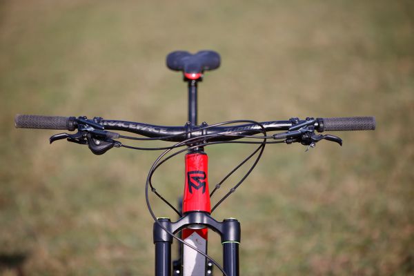 Rock Machine Blizzard krát dva