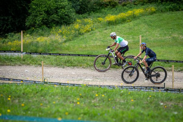 SP - Les Gets 2021 - Tom Pidcock a Manuel Fumic