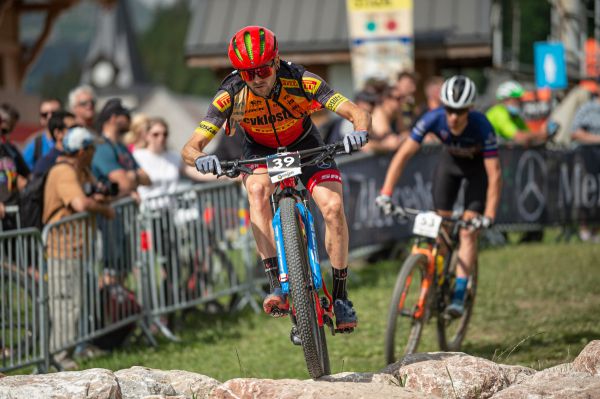 SP Les Gets 2021 - Honza Škarnitzl si najíždí šutráky