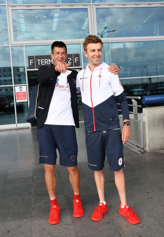 Čábelická a Cink odléttají do Tokia