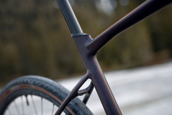 Giant Revolt E+ 2022