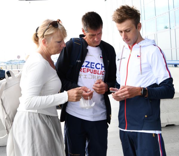 Čábelická a Cink odléttají do Tokia