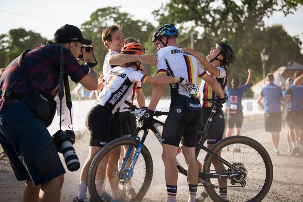 ME XCO 2021 - štafety - Němci v posledním kole dokázali vybojovat bronz