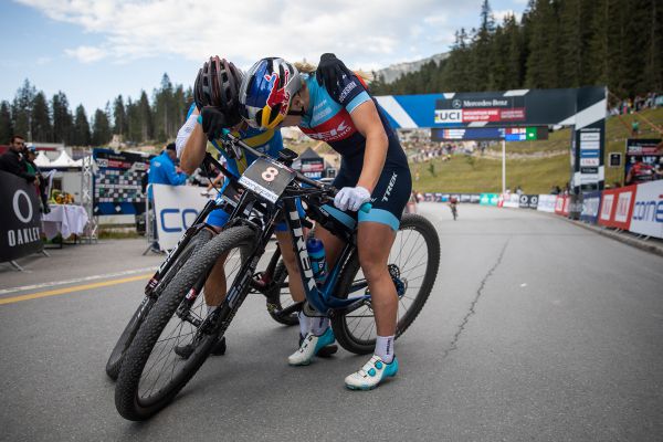 SP Lenzerheide 2021 - první dvě dámy v cíli