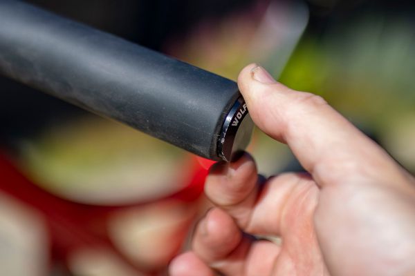 Wolf Tooth Encase System Bar Kit One