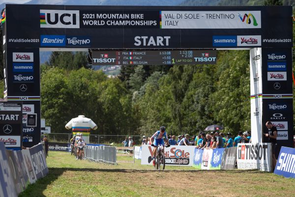 MS XCO 2021 - finišman Filip Konečný