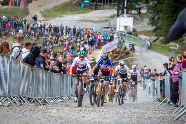 SP Lenzerheide 2021 - Flückiger, Koretzky a Avancini závod řídili