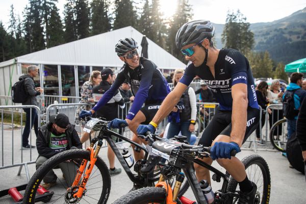 SP Lenzerheide 2021 - tovární jezdci Giant na nových strojích!