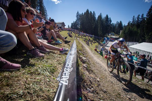 SP Lenzerheide 2021 - Evie Richards do posledního kola