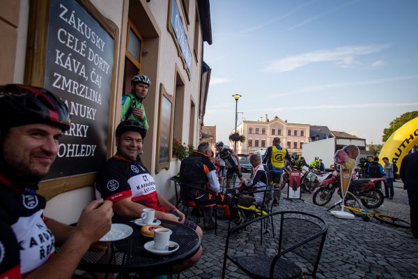 Malevil Cup 2021 - cukrárna na náměstí byla po ránu v obležení