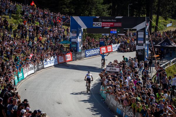 SP Lenzerheide 2021 - Victor Koretzky dojíždí těsně před Nino Schurterem