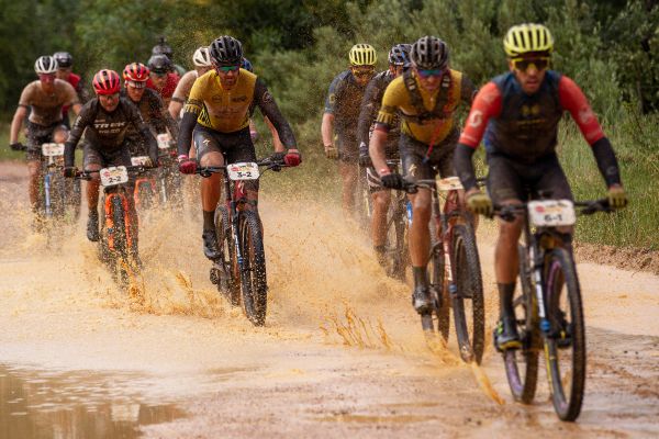 Cape Epic 2021 - 6. etapa - oranžáda