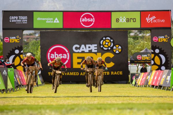 Cape Epic 2021 - 6. etapa - Sina s Laurou si nenechaly vzít ani sedmé etapové vítězství