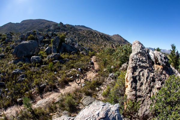 Cape Epic 2021 - 2. etapa vedla na území Tulbagh MTB Trails