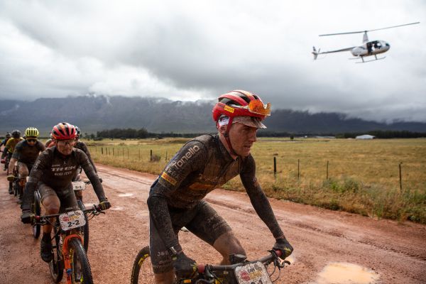 Cape Epic 2021 - 6. etapa - Sam Porro a Fab Rabbensteiner spolu jedou první Epic