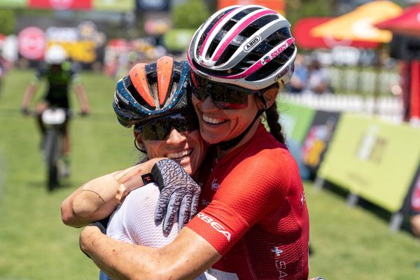 Cape Epic 2021 - 7. etapa - Ariane Lüthi a Robyn de Groot nakonec třetí