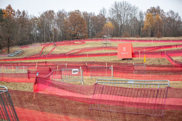 SP CX Tábor '21 čt+pá - takto vypadá okruh bez bannerů