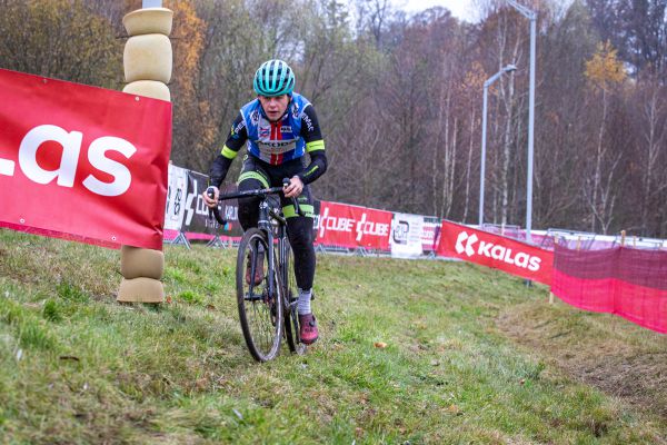 SP CX Tábor '21 čt+pá - Pavel Jindřich v nejměkčí pasáži okruhu