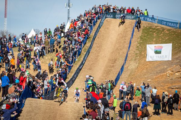 Fayetteville 2022 - neděle - Jan Christen in style