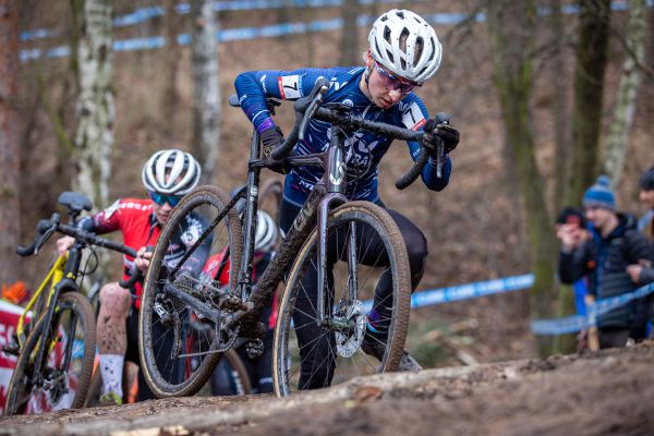 MČR v cyklokrosu 2022 - Jana Czeczinkarová