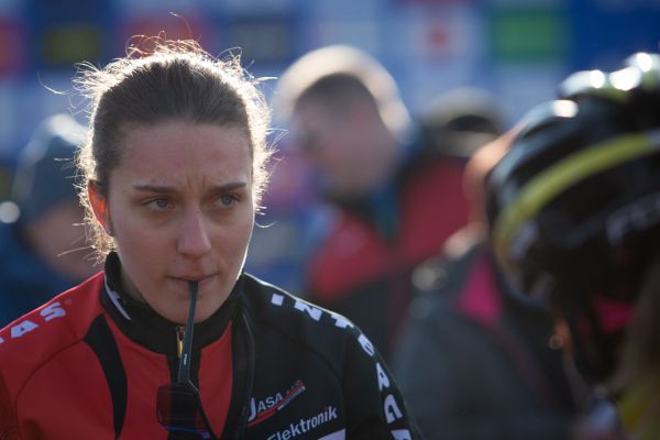 MČR v cyklokrosu 2022 - že by se Kristýna mohla víc usmívat...