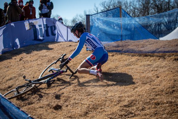 Fayetteville 2022 - sobota - s malou chybkou si Julia dojela pro 10. místo