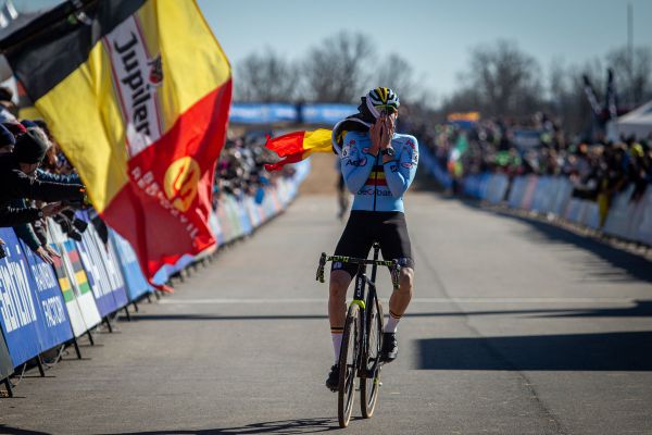 Fayetteville 2022 - sobota - Joran Wyseure vyhrává U23