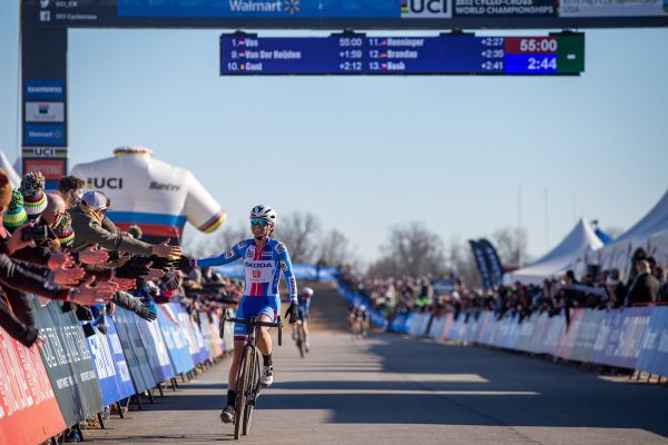 Fayetteville 2022 - sobota - 13. místem se Katka Nash rozloučila v MS