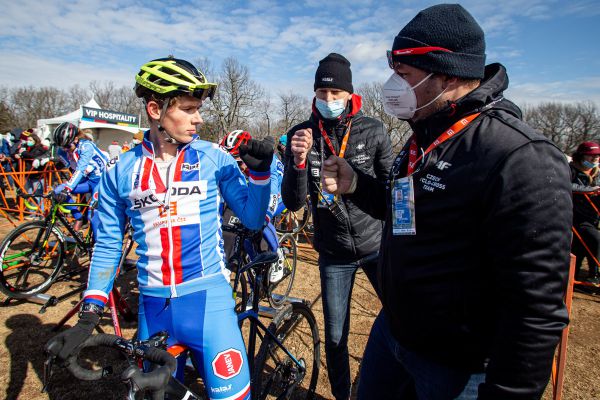 Fayetteville 2022 - štafety - good luck bro