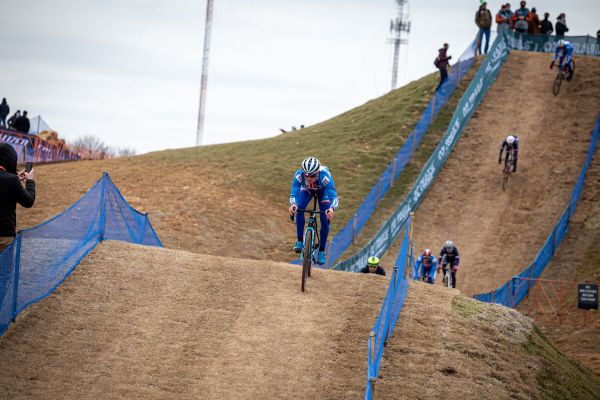 Fayetteville 2022 - den 2. - Véna Ježek