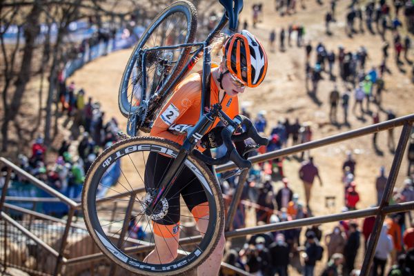 Fayetteville 2022 - sobota - Leonie Bentveld