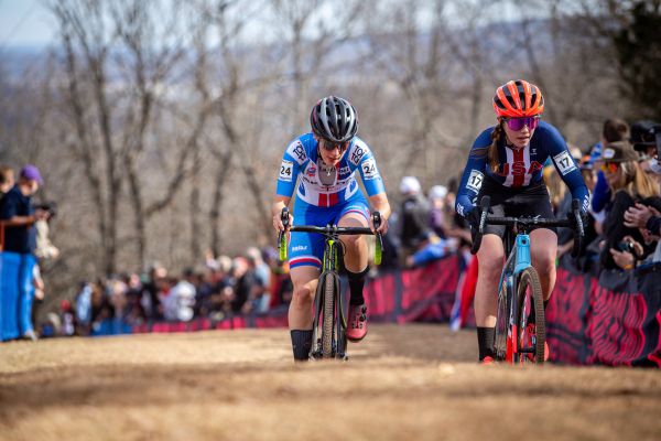 Fayetteville 2022 - neděle - a znovu Zemanová a Madigan Munro