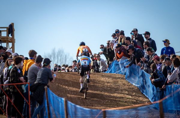 Fayetteville 2022 - neděle - Eli a Lars