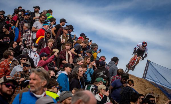 Fayetteville 2022 - neděle - Matej Ulík