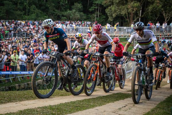 dramatický short-track mužů