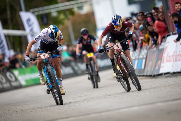 Laura Stigger sprintuje pro 6. místo