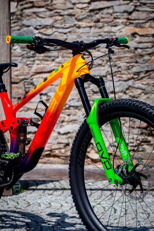 Trek Top Fuel 2022 Michala Marošiho