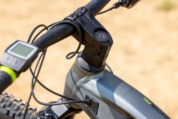 Cube Reaction Hybrid PRO 500