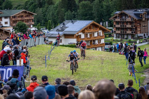 SP - Leogang 2022 - XCC - Loana převzala vedení ve druhé půlce