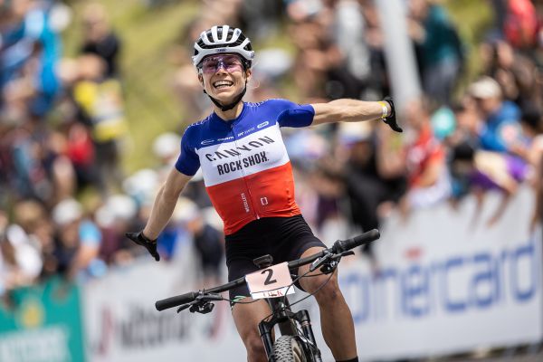 Loana Lecomte vítězí