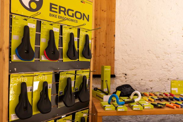 Prezentace 2023 Zookee & Vokolek Import