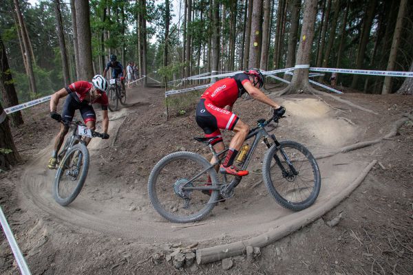 MČR XCO 2022 - Kobes, Zatloukal a Rauchfuss
