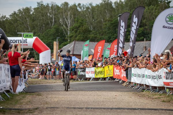 MČR XCO 2022 - Jaroslav Kulhavý v cíli svého posledního závodu XCO
