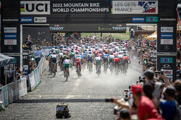 MS Les Gets 2022 - 96 mužů z 35 zemí je na trati