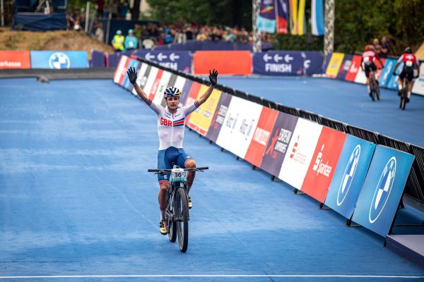 ME XCO 2022 - Tom Pidcock získává svůj první titul mistra Evropy
