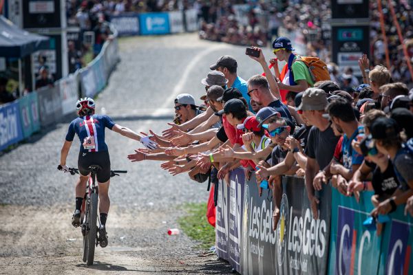 MS Les Gets 2022 - USA má po čtyřech letech znovu medaili v ženském XCO